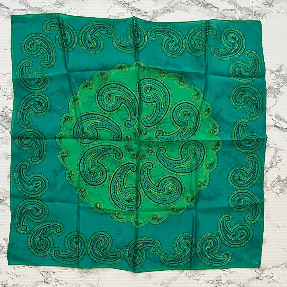 Vera Brand Paisley Silk Blend Scarf